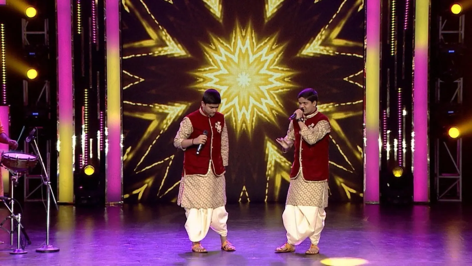 Darshan-Durvankur and Jagdish's arduous journey - Yuva Singer Ek Number 6th November 2019 Full Episode (Mobisode)