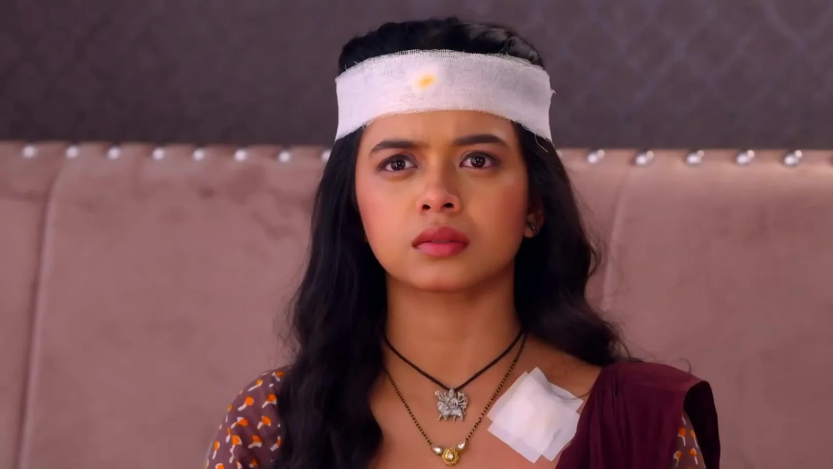Rani asks Veer about the true culprit - Apna Time Bhi Aayega 