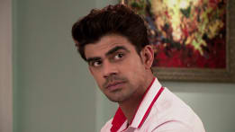 Watch Kumkum Bhagya Mar 31 2016 Full Episode Online In Hd Zee5 In Bhojpuri Kumkum bhagya 1 feb 2021 full episode today | kumkum bhagya upcoming full episode promo your quaries 1) kumkum. kumkum bhagya mar 31 2016 full episode