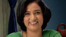 Watch Julun Yeti Reshimgaathi Mar 16 2015 Full Episode Online In Hd Zee5 जुळून येती रेशीमगाठी.julun yeti reshimgathi lyrics. zee5