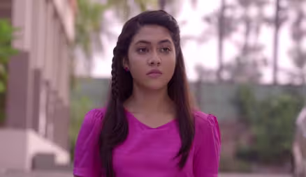 Anupriya rescues Kalyani from the villagers' wrath - Tujhse Hai Raabta