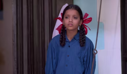 Anna beats Tatya to death - Ratris Khel Chale 2