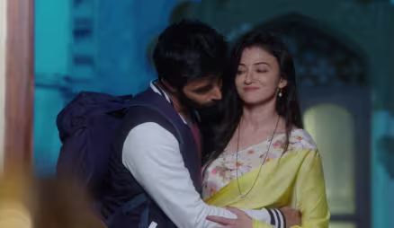 Sahil meets Vedika - Aap ke Aa Jane Se Highlights