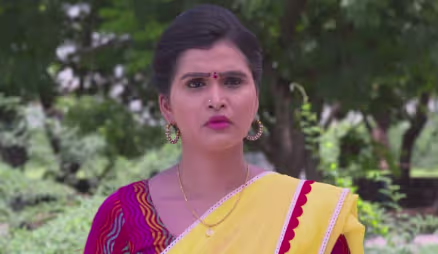 Archana likes Madhav - Radhamma Kuthuru