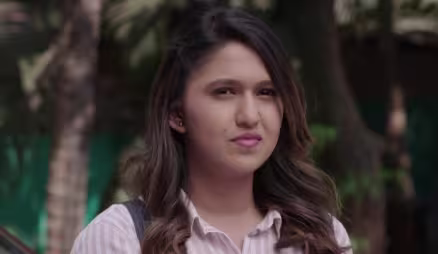 Aditya gets in trouble because of Naina's gift - Majha Hoshil Na