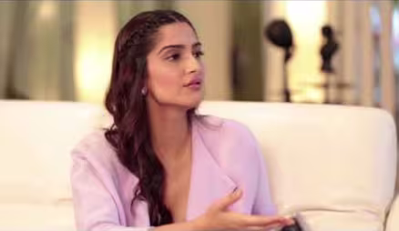 Look Who's Talking with Niranjan Iyengar - Deleted Scenes - Sonam Kapoor - More fashionista