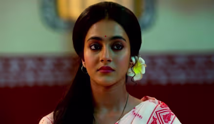Gouri’s Song Draws Ishan to the Temple