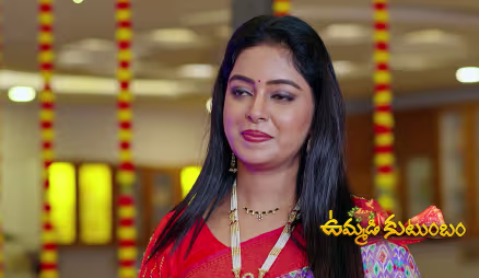 Sharanya Stops Santosh and the Moneylenders
