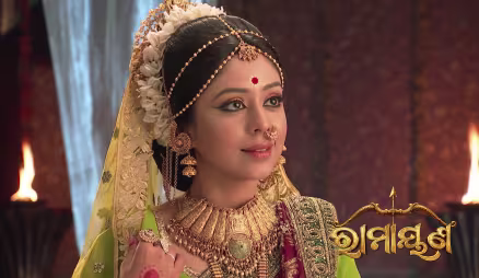 Manthara Urges Kaikeyi to Claim Her Boons
