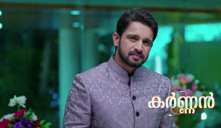 Nidhi Asks Karnan to Apply Henna