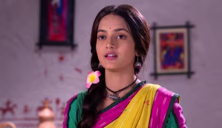Parvati Mistakenly Nabs Shiv