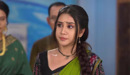 Jhilli Reassures Siddharth's Grandfather