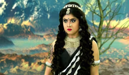 Alakshmi Tries to Stop the 'Samudra Manthan'