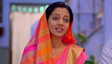 Yashoda Lashes Out at Lalita for Krishna