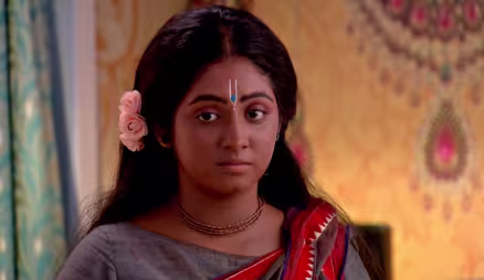 Shyama Arrives in Kolkata