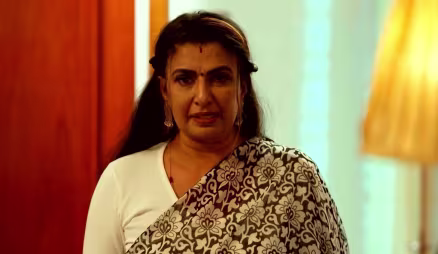 Narendran Takes Advantage of Lakshmi