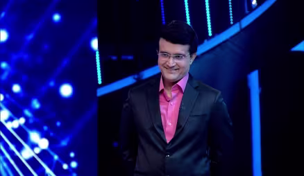 Aparajita Apu’s Family on Dada’s Stage