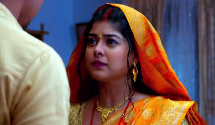 Meenakshi Asks Keshav to Stay Away