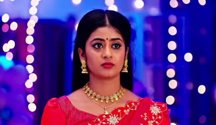 Mithra Asks Bhagyalakshmi&nbsp;for a Dance