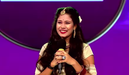 Gayatri's Mesmerising Act