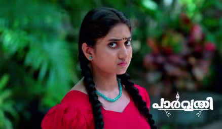 Radhika Tells Parvathy about ‘Lakshmi Puja’