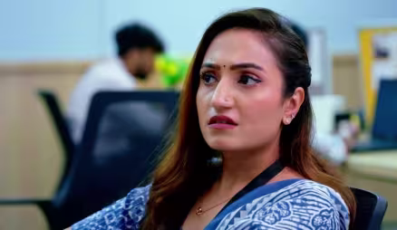 Seetha Calls Sri Ram Emotionless