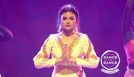 An Enchanting Performance by Riya and Guru