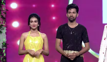 Aaru and Dhruv's Impressive Duet Act