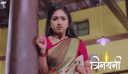 Suman Pushes Trinayani Out of the House