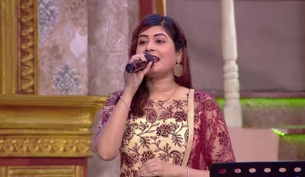 Lipsa and Various Women Entertain the Audience