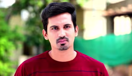 Karthik Helps Amutha