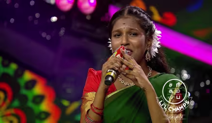 Bhuvnesh Spreads Magic on the Stage