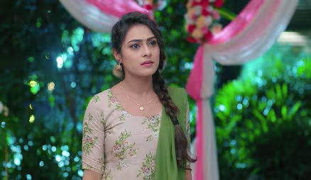 Manohari Insults Shubha's Family