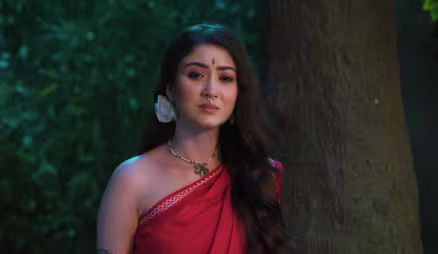 Jyotsna Waits for Vikram