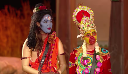 Living the Art of Hagalu Vesha