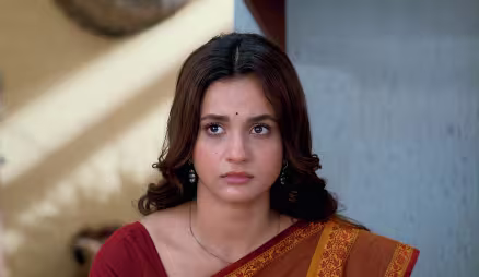 Lajbonti Narrates Her Situation to Sudeb