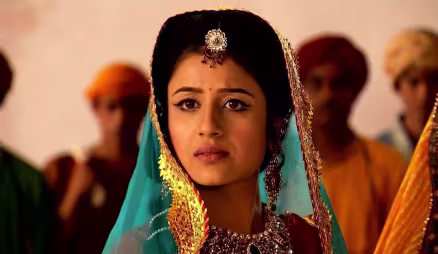 Ruqaiya Meets Jodha