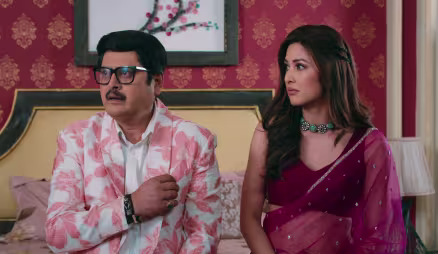 Vibhuti and Angoori Arrive at Rasbhavan