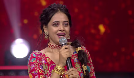 Keerthana and Paalpachai's Enchanting Performance