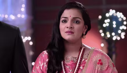 Episode 11 - Piyaa Albela
