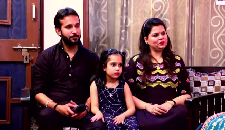 Misha Meets Jyoti and Deepika