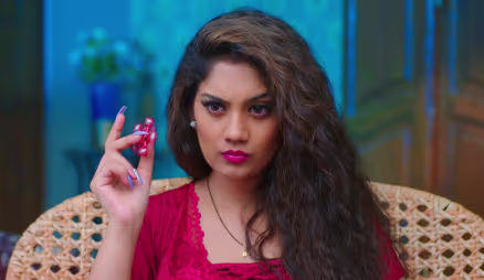 Devansh Talks to Siya