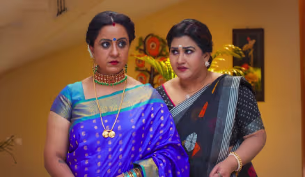Pinky Tries to Surprise Abhi
