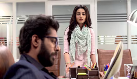 Karan encourages Radhika - Radhika