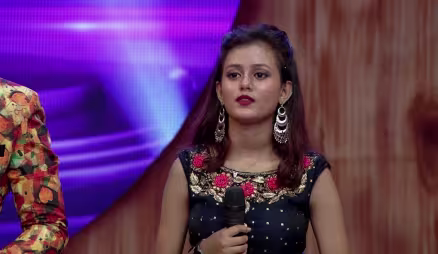 The teams compete in three different rounds - Rajo Queen 2020
