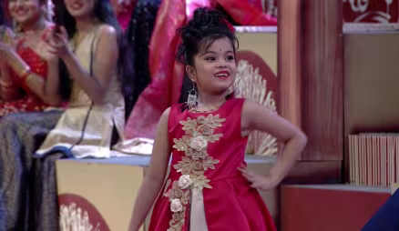 Team Lipsa impresses in the ramp walk round - Rajo Queen 2020