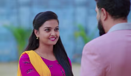 Arya Vardhan offers a job to Anu - Prema Entha Maduram