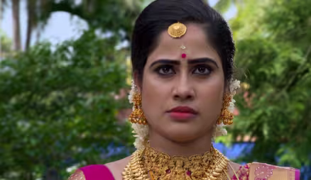 Kanakam shuns Pavithra - Karthika Deepam
