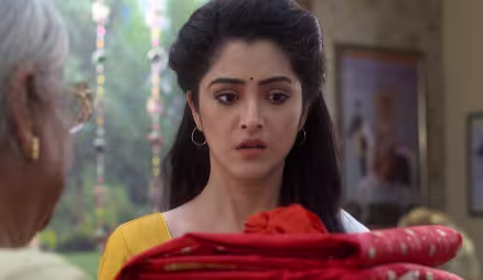 Arya's father asks Sangeet about his decision - Jamuna Dhaki