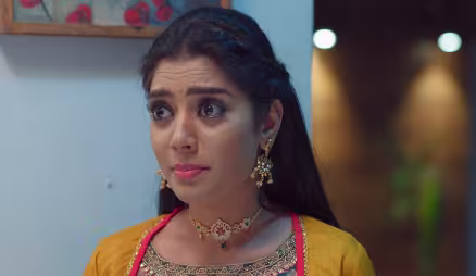 Akhil almost learns Ruparani’s truth - Krishna Tulasi